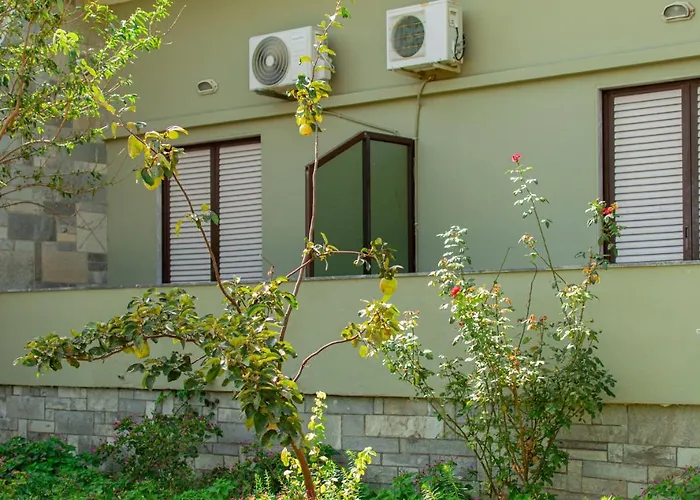 Appartement Giola And 1 *