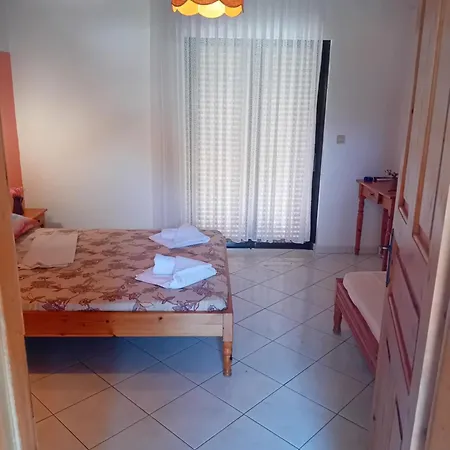 Giola And 1 Apartman
